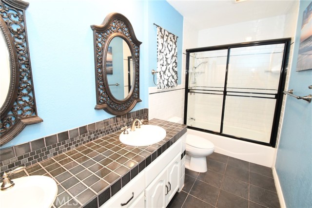 2123 Shelburne Way, Torrance CA: https://media.crmls.org/medias/9b7739ae-96df-45a1-b52e-7abe08e66653.jpg