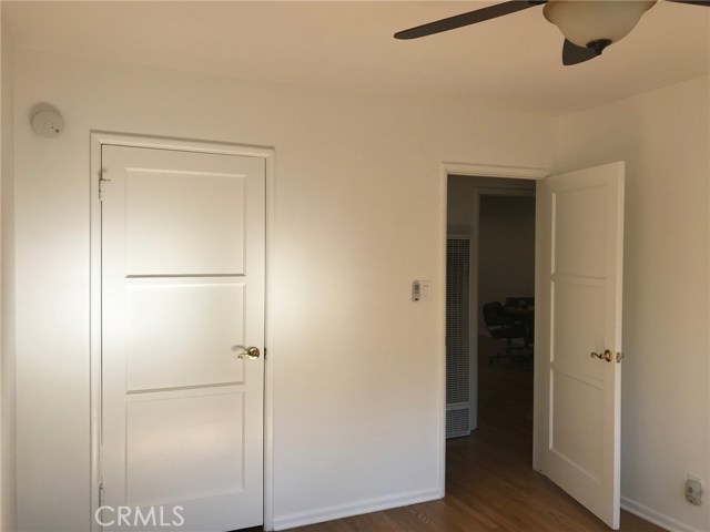 10808 Lawler Street, Los Angeles CA: https://media.crmls.org/medias/9b7843ca-1614-41ab-8b1e-6603024ca960.jpg