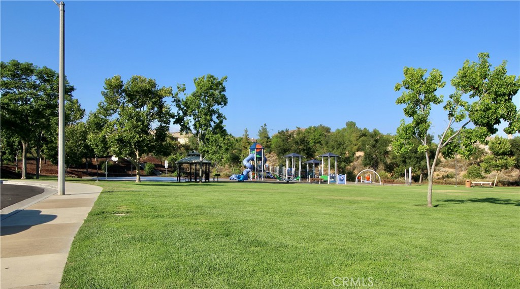 https://media.crmls.org/medias/9b78d90d-ecc7-44b6-afed-2d5529cc3896.jpg?preset=X-Large