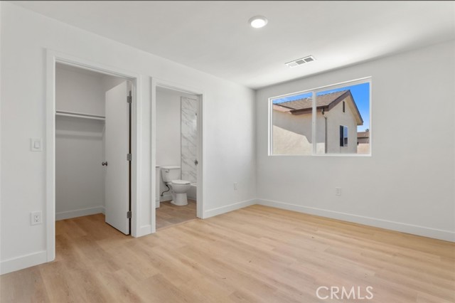 Detail Gallery Image 8 of 45 For 703 W 80th St, Los Angeles,  CA 90044 - 4 Beds | 4 Baths