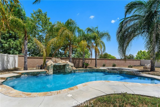Detail Gallery Image 36 of 36 For 37066 Whispering Hills Dr, Murrieta,  CA 92563 - 5 Beds | 3 Baths