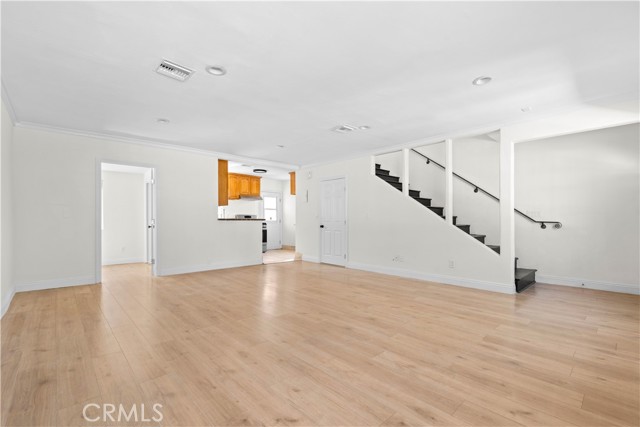 Detail Gallery Image 4 of 36 For 6812 Quinton Ln, Tujunga,  CA 91042 - 1 Beds | 2 Baths