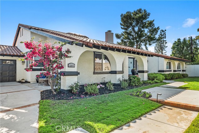 12571 Welbe Drive, North Tustin CA: https://media.crmls.org/medias/9b7b2250-4b83-42a1-af28-14fd1e23eaf3.jpg