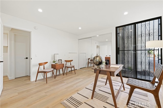 11107 Arminta Street, Sun Valley CA: https://media.crmls.org/medias/9b7b8b77-0777-49c5-baf6-65ea25861c14.jpg