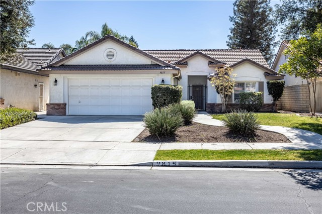 Detail Gallery Image 4 of 31 For 9815 Cabbage Rose, Bakersfield,  CA 93311 - 2 Beds | 2 Baths