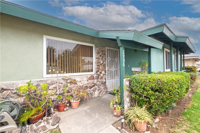 2996 Gladstone Street, Pomona CA: https://media.crmls.org/medias/9b7de7f1-201e-41b3-9d67-3ada582d3e17.jpg