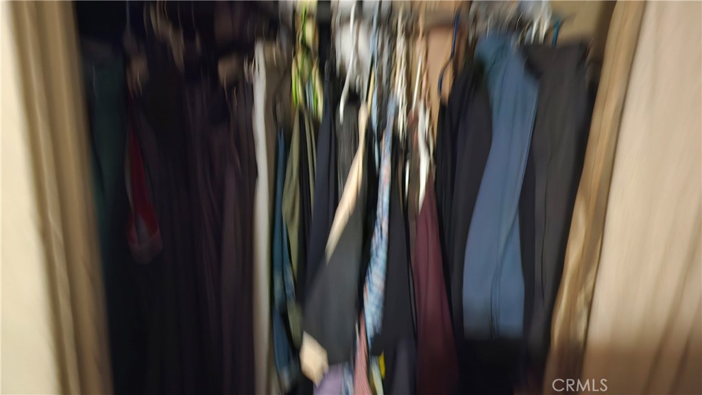https://media.crmls.org/medias/9b7f81e3-4bae-454a-803c-c35aff9e624f.jpg?preset=X-Large