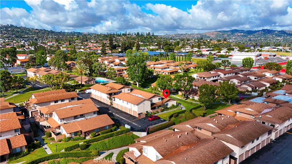 https://media.crmls.org/medias/9b800413-4b8b-47a0-9cdd-629dd5dcba85.jpg?preset=X-Large