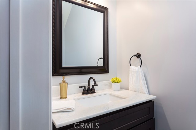 Detail Gallery Image 18 of 29 For 3236 Royal Oaks Dr #2,  Thousand Oaks,  CA 91362 - 3 Beds | 2/1 Baths