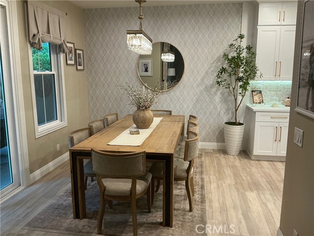 Detail Gallery Image 9 of 44 For 508 Bannister Way #B,  Simi Valley,  CA 93065 - 3 Beds | 2/1 Baths