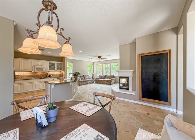 Detail Gallery Image 12 of 42 For 25012 Southern Oaks Dr, Stevenson Ranch,  CA 91381 - 4 Beds | 3 Baths