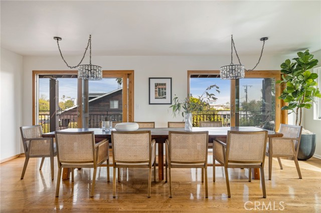 Detail Gallery Image 17 of 52 For 7836 W 81st, Playa Del Rey,  CA 90293 - 4 Beds | 2/1 Baths