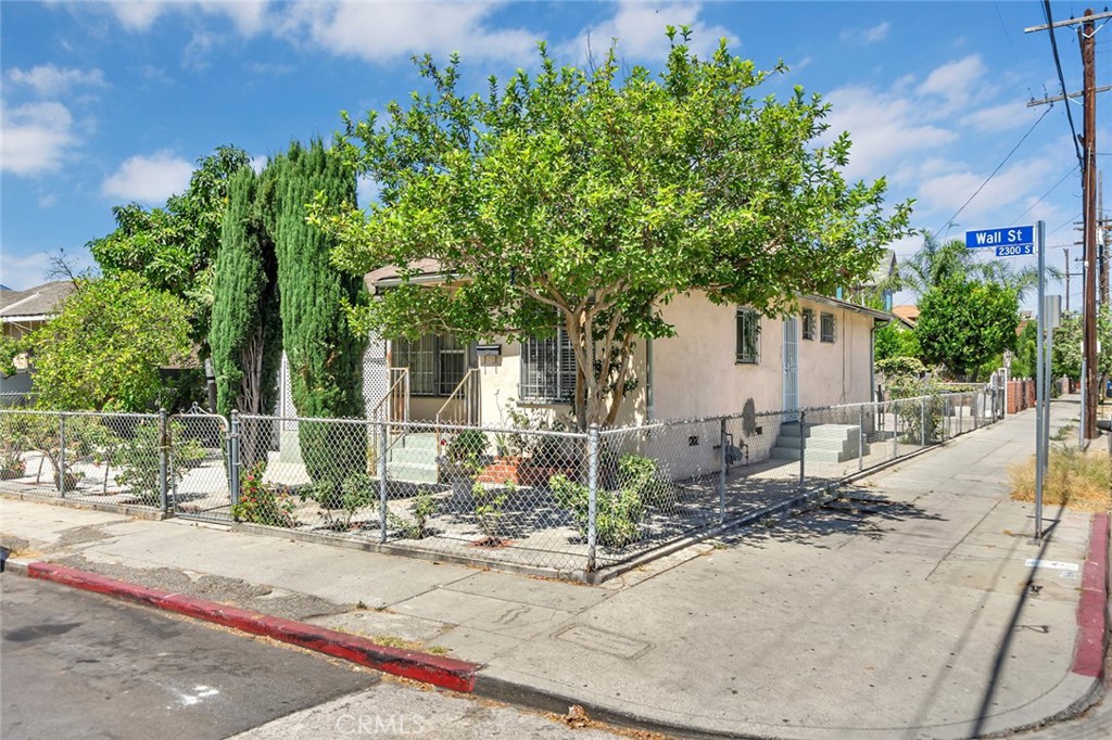 2301 Wall Street