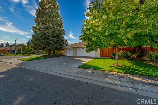 Detail Gallery Image 4 of 53 For 3493 Cascade Creek Ave, Merced,  CA 95340 - 4 Beds | 2/1 Baths