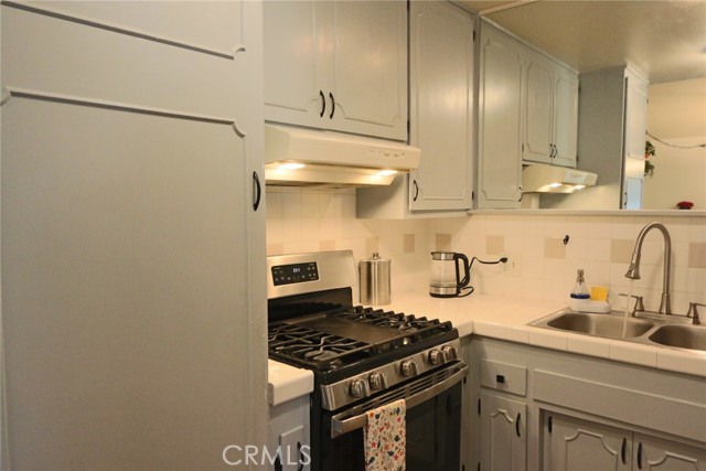 Detail Gallery Image 27 of 71 For 19208 Avenue of the Oaks #J,  Newhall,  CA 91321 - 2 Beds | 1/1 Baths