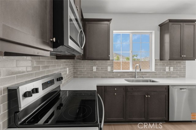 27071 Kodiak Court, Menifee CA: https://media.crmls.org/medias/9b839f11-6451-4077-9a0d-5937f960bd62.jpg