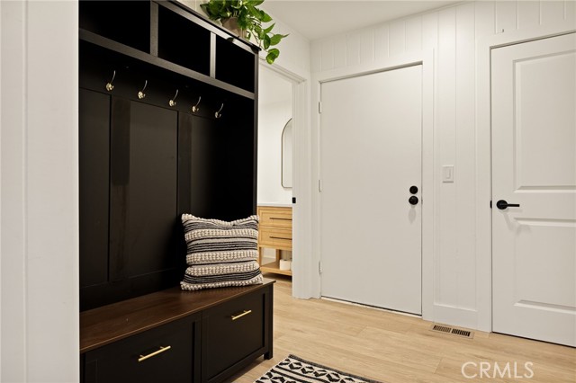 Detail Gallery Image 54 of 59 For 300 Pioneer, Lake Arrowhead,  CA 92352 - 5 Beds | 2/1 Baths