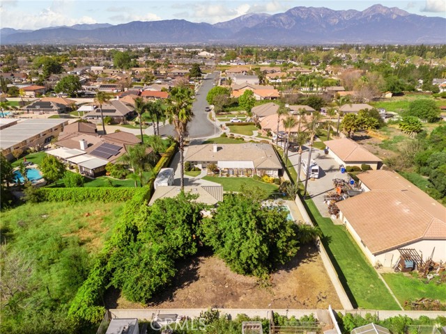 Detail Gallery Image 41 of 45 For 1725 S Elderberry, Ontario,  CA 91762 - 3 Beds | 3 Baths