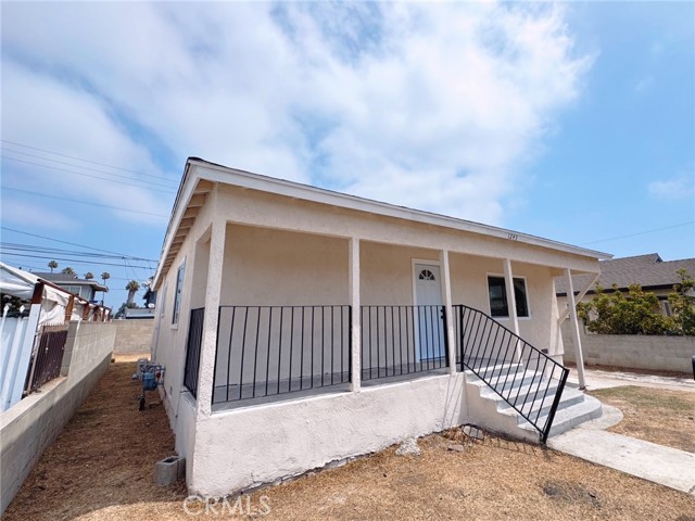 1243 W 98TH Street, Los Angeles CA: https://media.crmls.org/medias/9b86fdb9-511f-4776-8d2c-151f79634fbd.jpg