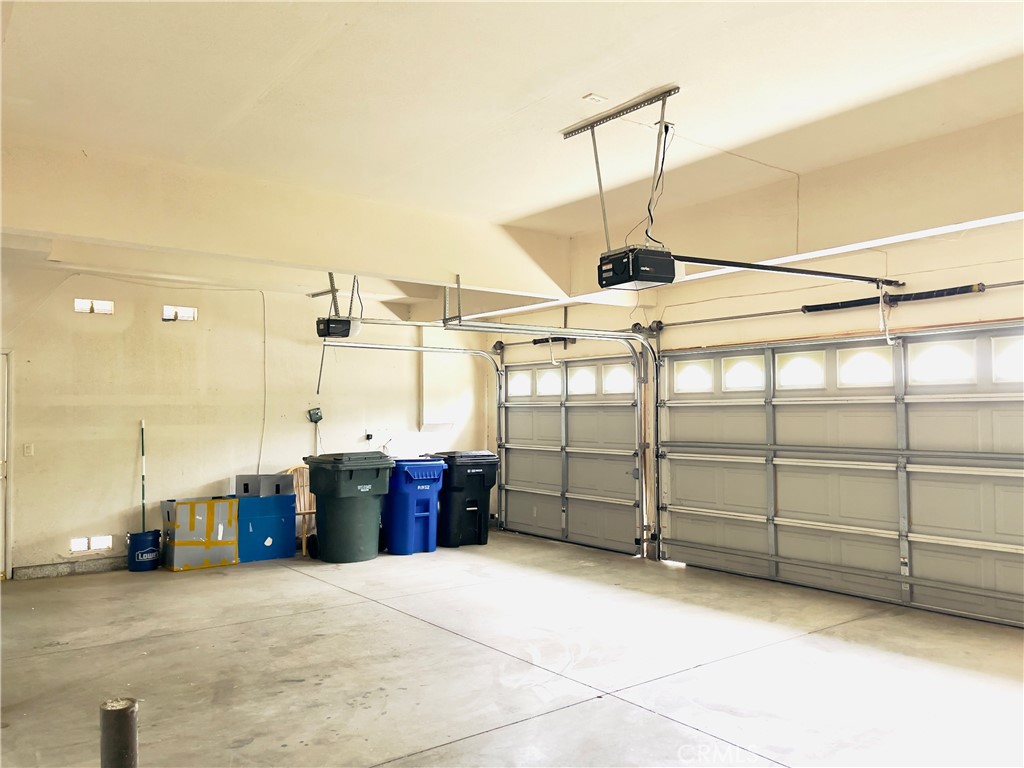 MLS #OC25252647 image #11