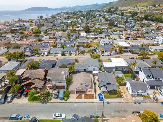 214 Placentia Avenue, Pismo Beach CA: https://media.crmls.org/medias/9b883728-7b2a-4939-942c-fbb1629efe38.jpg