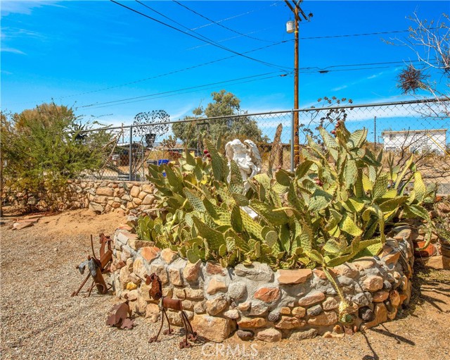 Detail Gallery Image 30 of 38 For 61961 Aster Pl, Joshua Tree,  CA 92252 - 2 Beds | 1 Baths