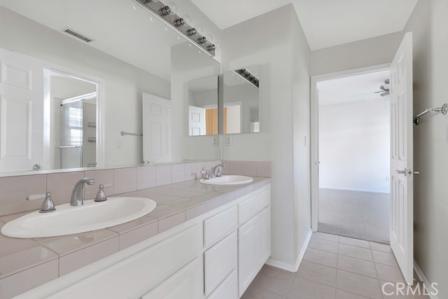 Detail Gallery Image 33 of 43 For 11205 Salerno, Porter Ranch,  CA 91326 - 4 Beds | 3 Baths