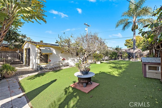 Detail Gallery Image 21 of 48 For 268 & 270 Walnut St, Costa Mesa,  CA 92627 - 3 Beds | 2/1 Baths