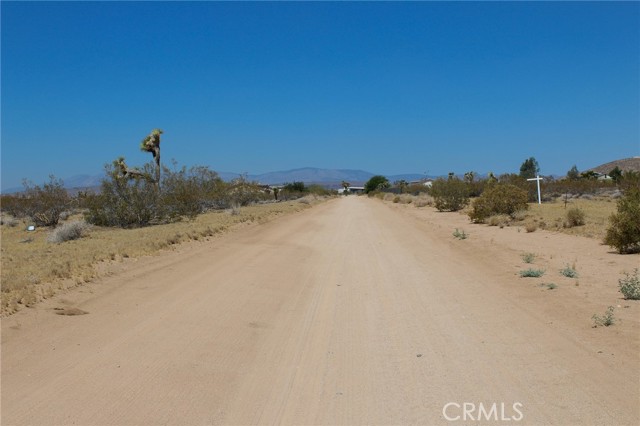 Detail Gallery Image 4 of 6 For 0 Duvall Dr, Joshua Tree,  CA 92252 - – Beds | – Baths