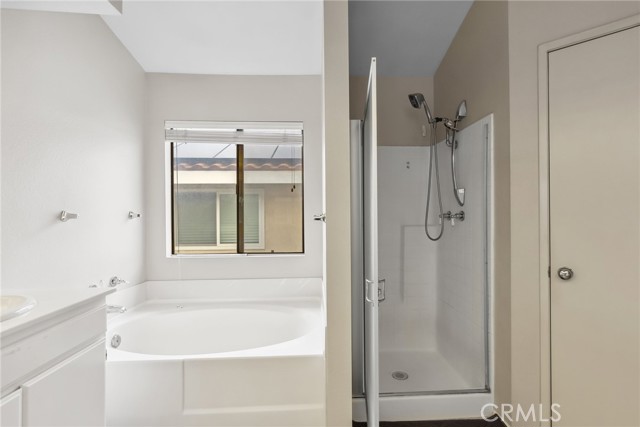 Detail Gallery Image 31 of 40 For 15621 Saul Ct, Canyon Country,  CA 91387 - 4 Beds | 3 Baths