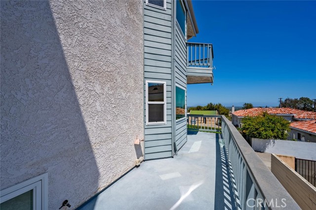 Detail Gallery Image 15 of 75 For 2230 Ohio Ave #4,  Signal Hill,  CA 90755 - 3 Beds | 2/1 Baths