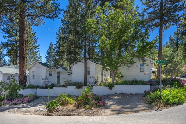 Detail Gallery Image 2 of 48 For 784 Berkley Ln, Big Bear Lake,  CA 92315 - 8 Beds | 6 Baths