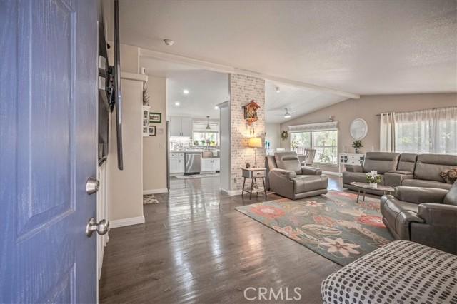 Detail Gallery Image 5 of 52 For 15181 Van Buren Bld #178,  Riverside,  CA 92504 - 3 Beds | 2 Baths