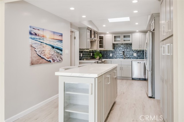 27105 Springcreek Road, Rancho Palos Verdes, California 90275, 4 Bedrooms Bedrooms, ,3 BathroomsBathrooms,Residential,Sold,Springcreek,PV21190601