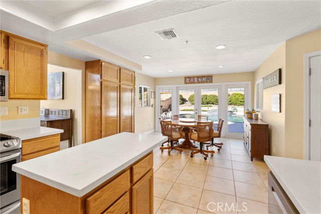 Image 15 of 67 For 11208 Wingate