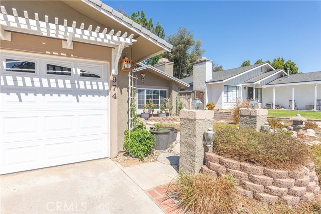 Detail Gallery Image 10 of 35 For 974 Blossom Hill Dr, Corona,  CA 92878 - 3 Beds | 2 Baths