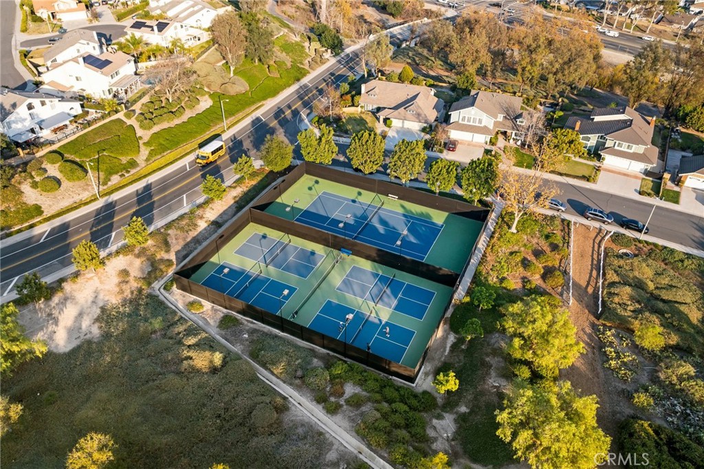 9b8ea764 A6aa 4178 Bb40 3bd693565eee