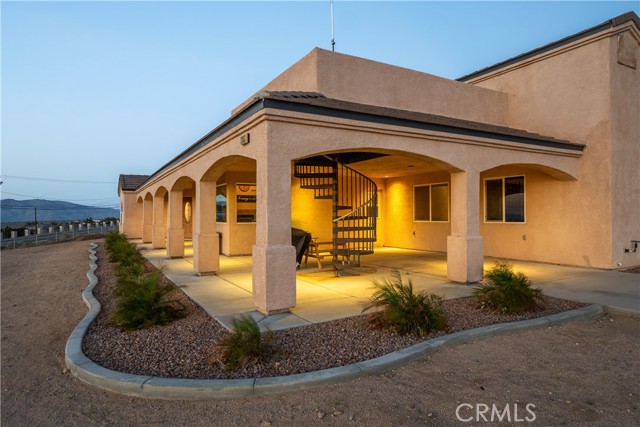 Detail Gallery Image 1 of 43 For 23053 Roundup Way, Apple Valley,  CA 92308 - 3 Beds | 2/1 Baths