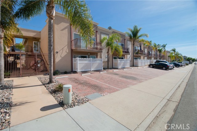 Front Image Thumbnail for CRTR25253913