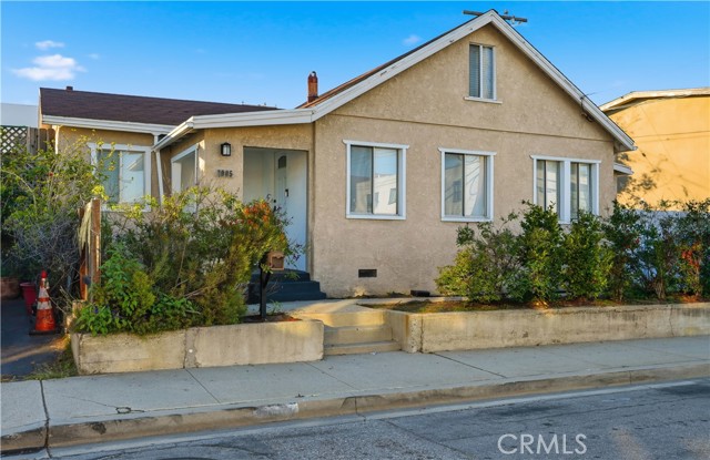 2005 phelan Lane, Redondo Beach CA: https://media.crmls.org/medias/9b903714-69cd-449e-afdd-9b8c8d9c3227.jpg