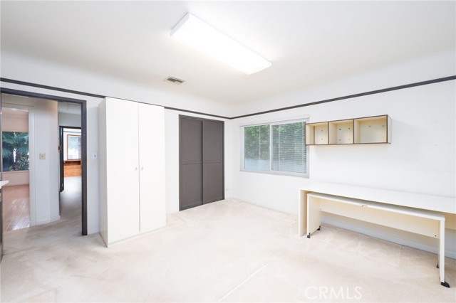 22226 Devonshire Street, Chatsworth CA: https://media.crmls.org/medias/9b91bb96-a315-4ade-8b69-bc98063e4213.jpg