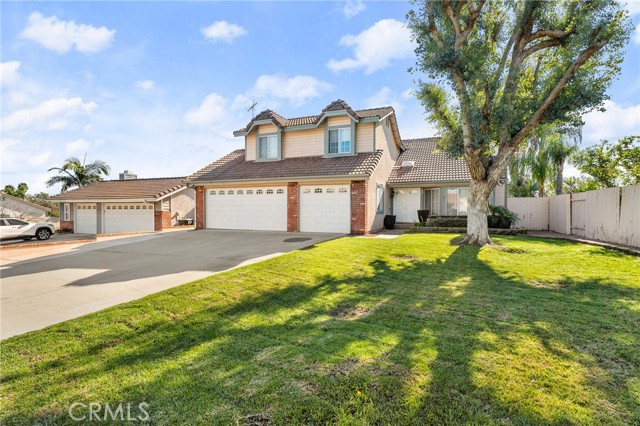 Detail Gallery Image 2 of 32 For 11048 11048 Thrush Drive, Riverside,  CA 92505 - 4 Beds | 3 Baths