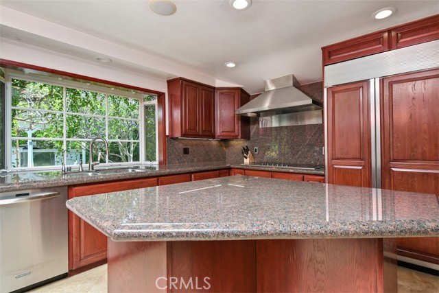 Image 15 of 47 For 16641 Adlon  