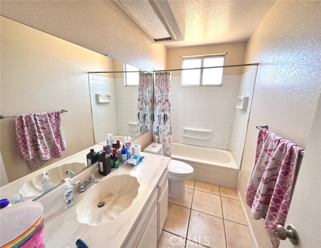 Detail Gallery Image 8 of 21 For 9866 Cottonwood Ave, Hesperia,  CA 92345 - 3 Beds | 2 Baths