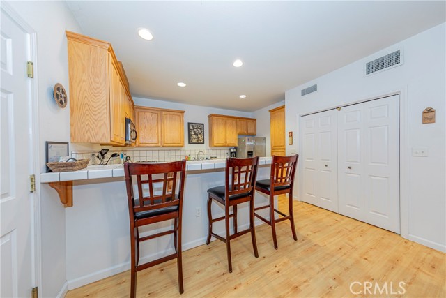Detail Gallery Image 11 of 55 For 40333 Road 222 #102,  Bass Lake,  CA 93604 - 4 Beds | 2/1 Baths