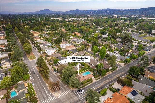 Detail Gallery Image 46 of 55 For 14060 Chandler Bld, Sherman Oaks,  CA 91401 - 3 Beds | 2 Baths