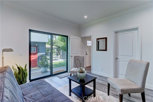 223 N St Andrews Place, Los Angeles CA: https://media.crmls.org/medias/9b959771-1831-4c41-bdb7-15fd5cd67602.jpg