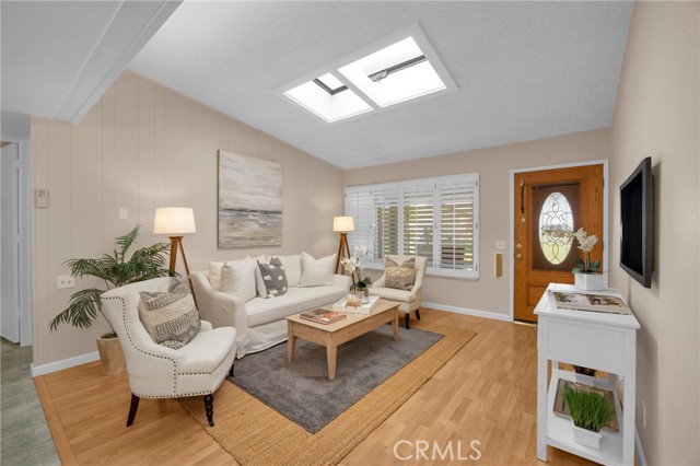 Detail Gallery Image 8 of 32 For 1491 Golden Rain Rd 91j,  Seal Beach,  CA 90740 - 2 Beds | 2 Baths