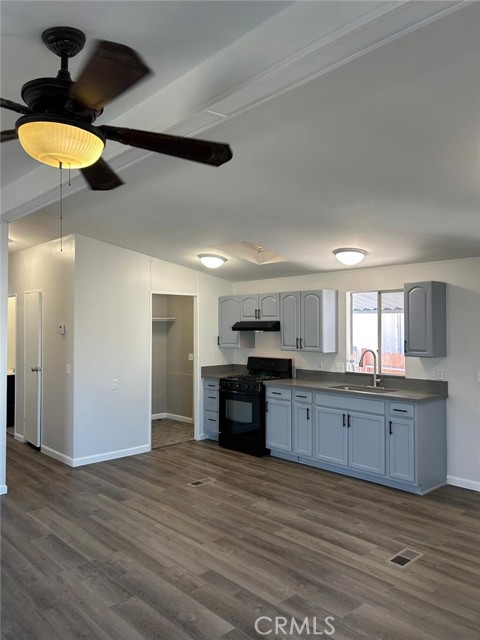 Detail Gallery Image 7 of 20 For 80 E Dawes #10,  Perris,  CA 92571 - 2 Beds | 2 Baths