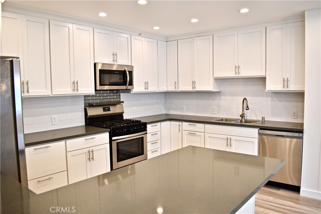 MLS #SB25276407 image #5